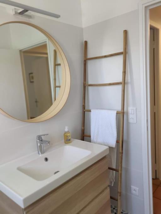 La Maison de Colette - Coeur de village Cuxac-dʼAude Extérieur photo
